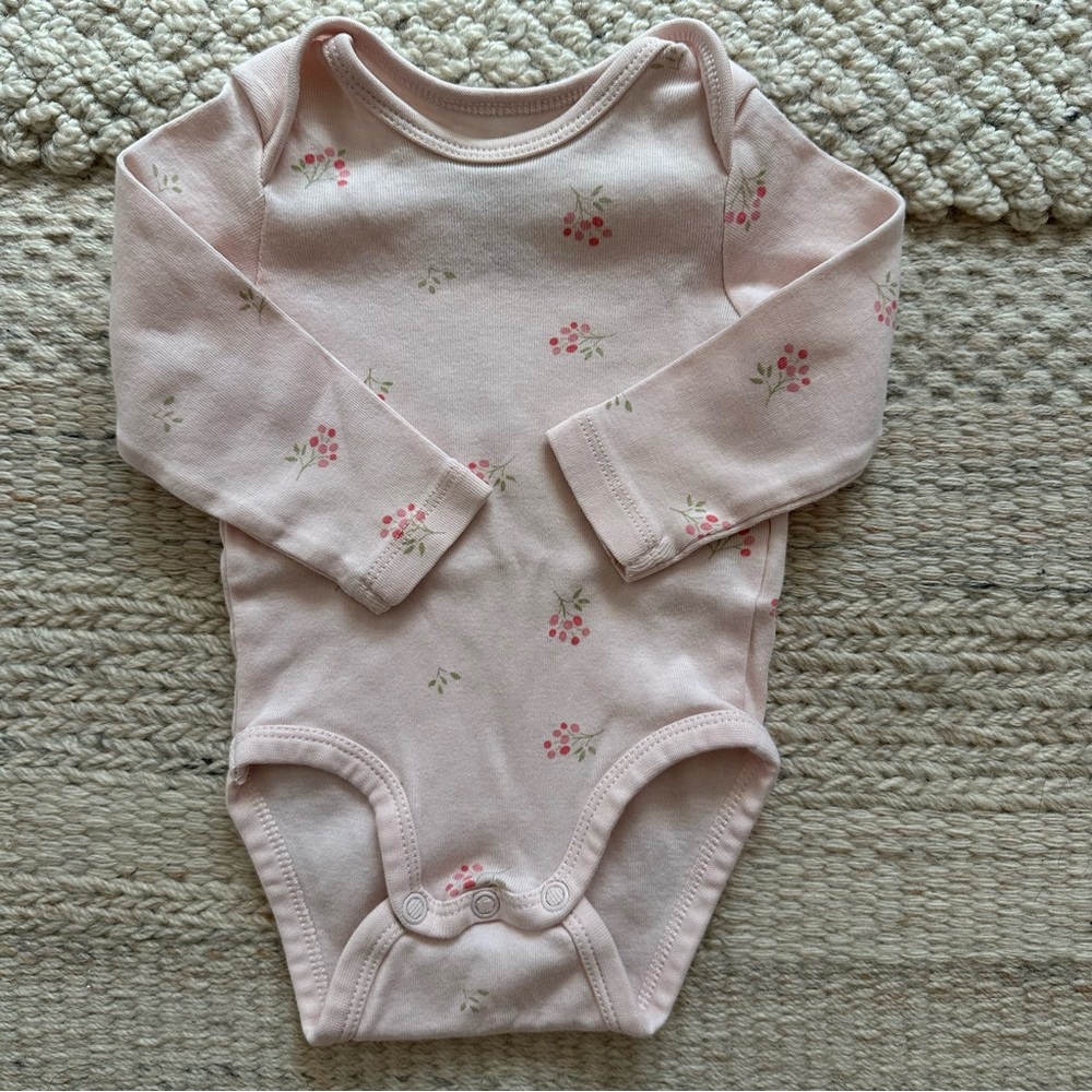 [5/$15] Organic Cotton Floral Bodysuit